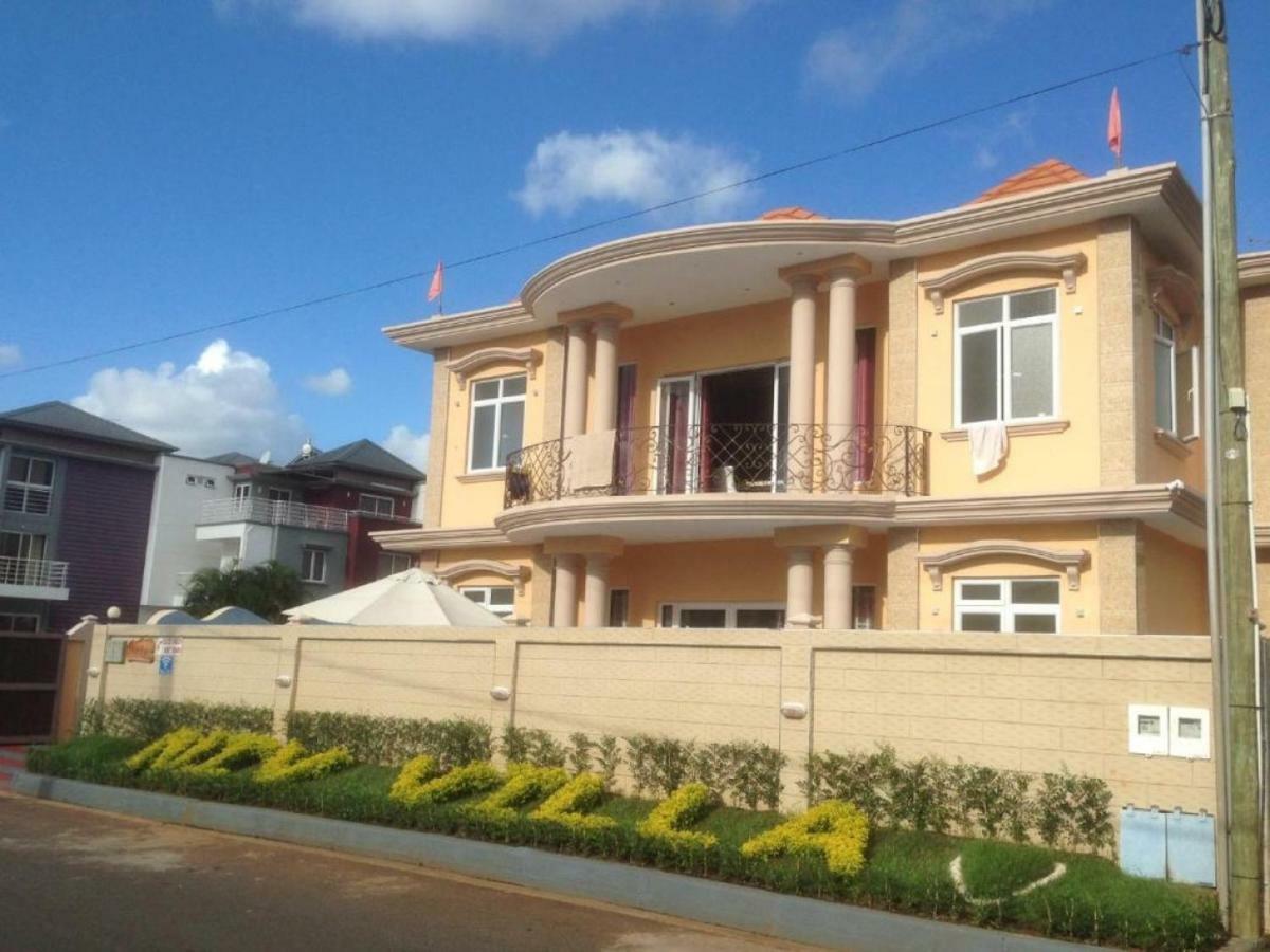 Niv Villa Flic en Flac Экстерьер фото
