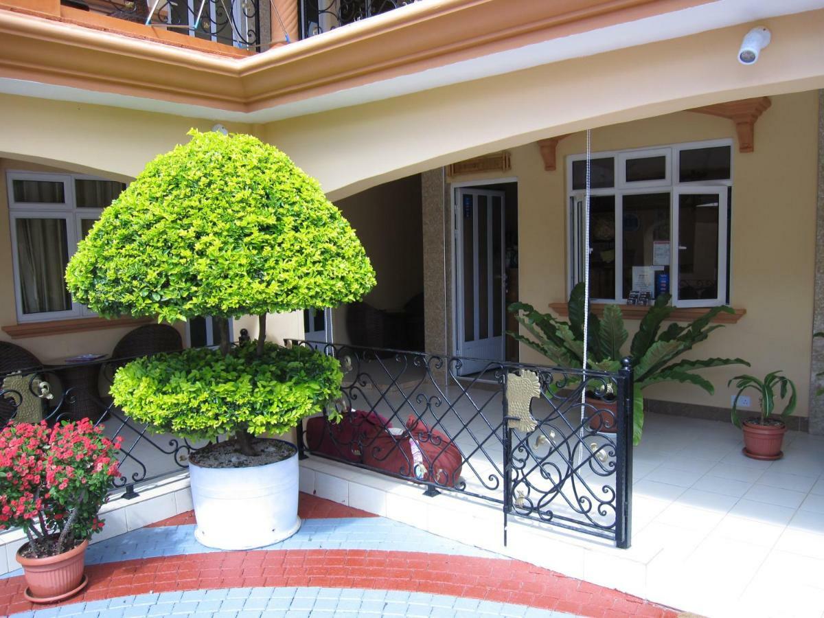 Niv Villa Flic en Flac Экстерьер фото